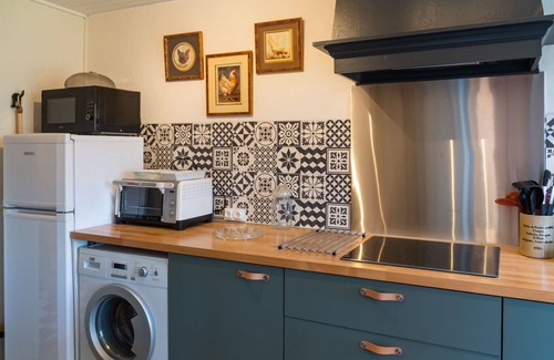 Chiddes House | Wonderful private villa for 4 guests with WIFI, TV, terrace and pets allowed