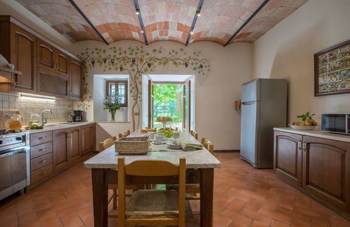 Ripoli Villa | Wonderful private villa with A/C, private pool, WIFI, hot tub, TV, patio and panoramic view