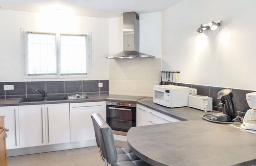 Carcans House | Wonderful private villa for 6 people with A/C, private pool, WIFI, TV, terrace and pets allowed