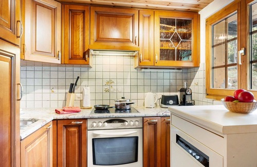 Taesch House | Wonderful private villa for 3 people with WIFI, TV, terrace and panoramic view