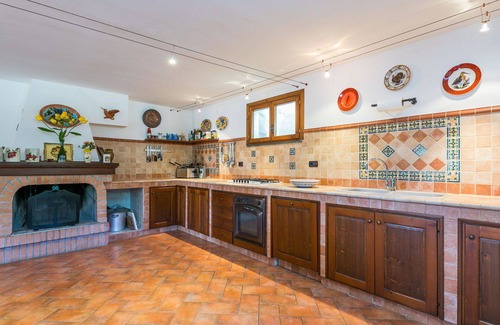 Cecina House | Wonderful private villa with private pool, A/C, WIFI, hot tub, TV, patio and pets allowed