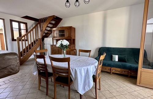 Tharon-Plage House | Wonderful villa for 6 people with WIFI, TV and pets allowed