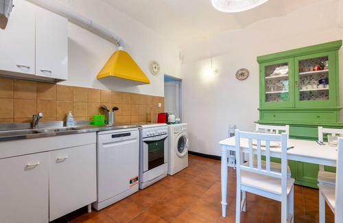 Albisola Superiore Villa | Wonderful villa for 4 people with WIFI, TV and pets allowed