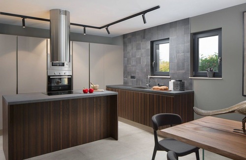 Đuba House | Wonderful villa for 10 guests with private pool, A/C, WIFI, TV and terrace