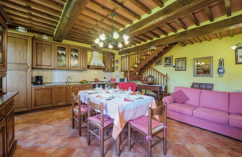 Pescaglia House | Wonderful villa for 6 guests with private pool, WIFI, TV and patio