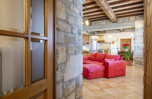 Caprignana Villa | Wonderful villa for 8 people with private pool, WIFI, TV and patio