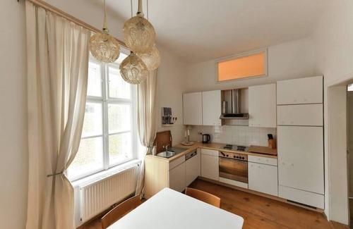 Krems an der Donau Apartment | Wonderful White at Schloss Hollenburg