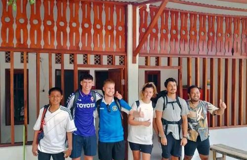 Bukit Lawang House | WOOD CABIN LODGE IN THE FOREST book here treking with us