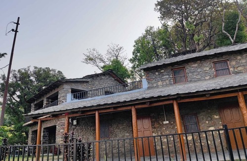 Bullawala Cottage | Wood Valley in the foothill of Himalayas.
