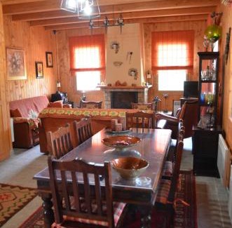 Raftis Ski Chalet | WOODEN IN WOODS