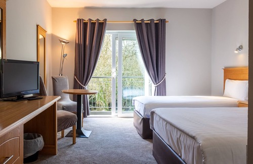 Woodenbridge Hotel | Woodenbridge Lodge