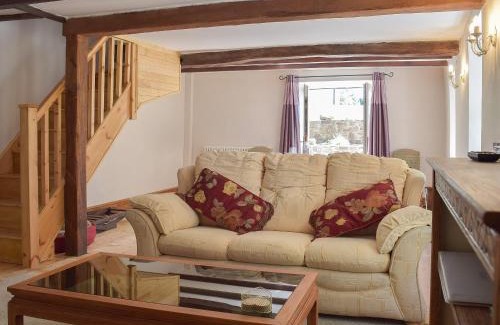 Laugharne House | Woodlands