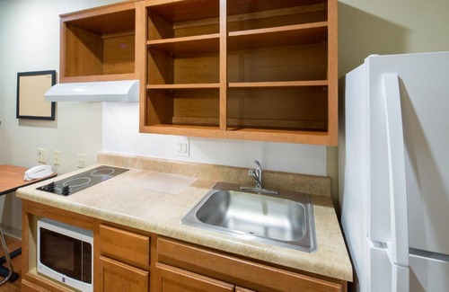 Liberty Hotel | WoodSpring Suites Kansas City Liberty