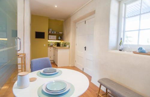 Stoke Cabin | Woodstock Suite