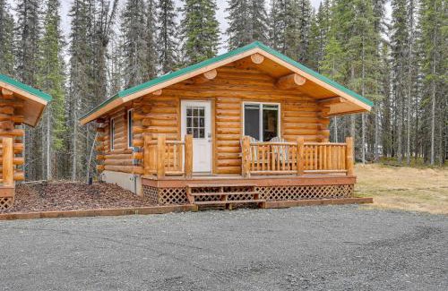 Soldotna House | Woodsy Cabin Near Kenai River Great for Anglers!