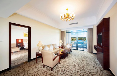 Donghu District Hotel | Wyndham Garden Haikou South