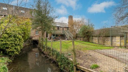 Malmesbury House | Wynyard Mill