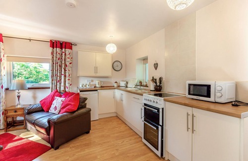 Llanybydder Cottage | Y Cwtch