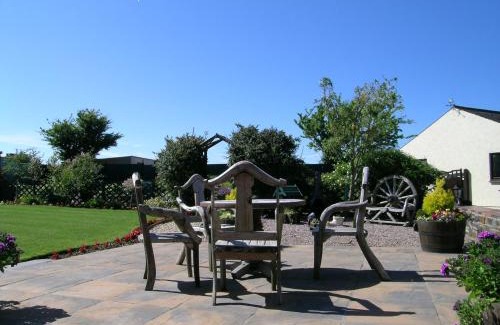 Dwrbach House | Y Stabl