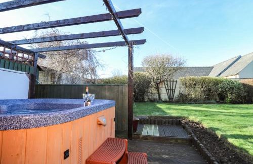 Dwrbach House | Y Stabl