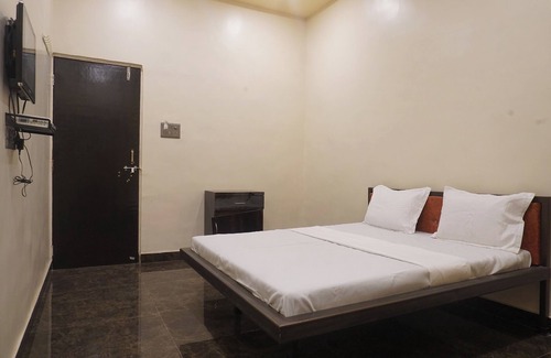 Kadadhe Hotel | Yashraj Resorts