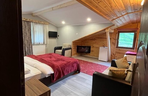 Caykara Hotel | Yedigoller Hotel & Restaurant