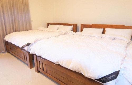 Guiren District House | Yellow Bell