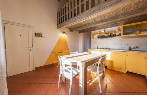 Le Cure Apartment | Yellow Home By MMega