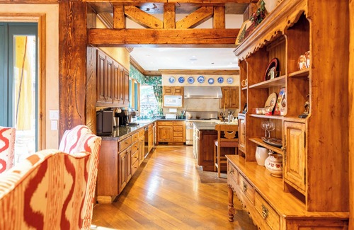 Ketchum House | Yellowstone-Inspired Luxury: Warm Springs Mansion Retreat