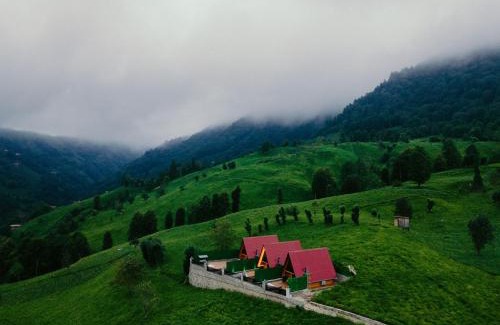 Ayder Hotel | YERUMONİ BUNGALOV