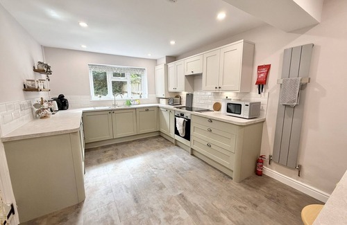 New Forest District Cottage | Yew Tree Cottage in the Heart of the New Forest