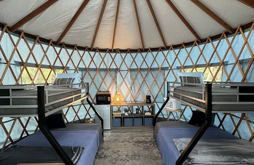 Waialua Hotel | YMCA - Camp Erdman