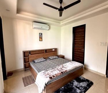 Rishikesh House | Yoga Retreat at The Ganges in Rishikesh