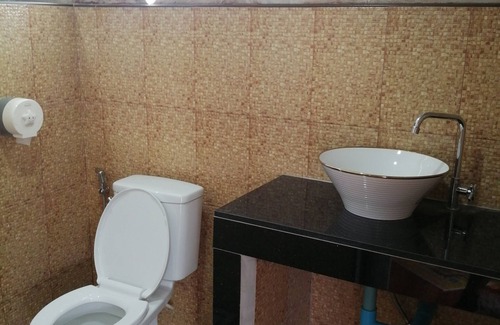 Bang Phra House | Yotin Guest House