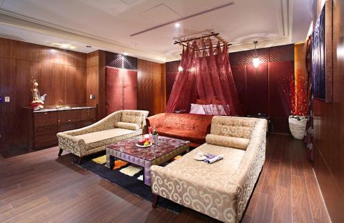 Luzhu District Hotel | Young Motel - Taoyuan