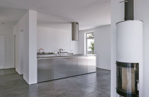 Los Gomez House | Your "Boutique" Home with views!