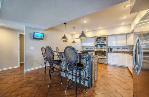 Lake Ozark House | Your Fall Lake of the Ozarks Getaway – Luxury Home with Private Dock