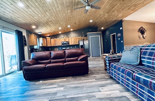 Forest Lakes House | Your home away from home mountain cabin