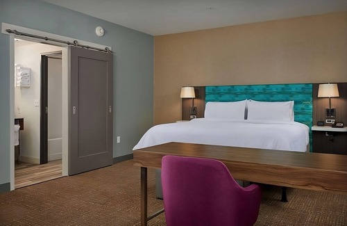 Sherwood - Tualatin North Hotel | Your Home Away from Home! Pets Allowed, Free Breakfast, Pool, Free Parking!