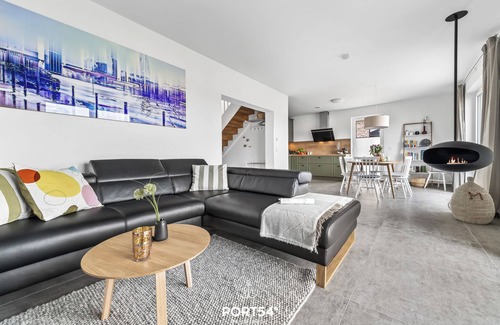 Busum House | Your home by the sea - luxurious, sauna, bioethanol stove, parking lot