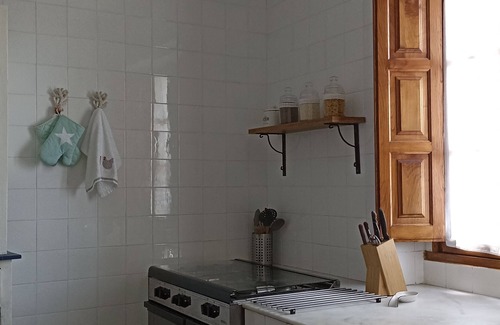 Naves Cottage | Your home on the coast of paradise