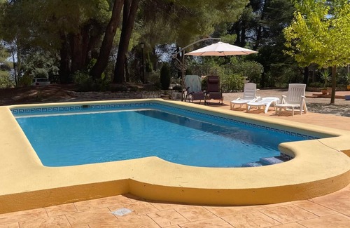 Ontinyent Cottage | Your peaceful escape surrounded by nature in the hills of Ontinyent.