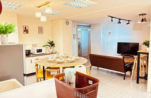 Xinyi Apartment | Yourcity Warm Nest - Taipei 101 and Big Dome