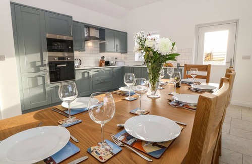 Moelfre Cottage | YR HEN FEUDY, family friendly, luxury holiday cottage in Moelfre