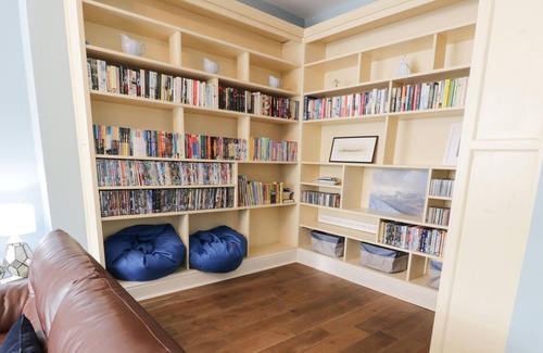 Bontddu Cottage | YR HEN SWYDDFA BOST, family friendly, with open fire in Barmouth