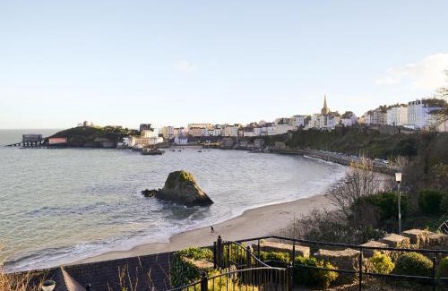 Llanglydwen House | Ysgubor Ganol