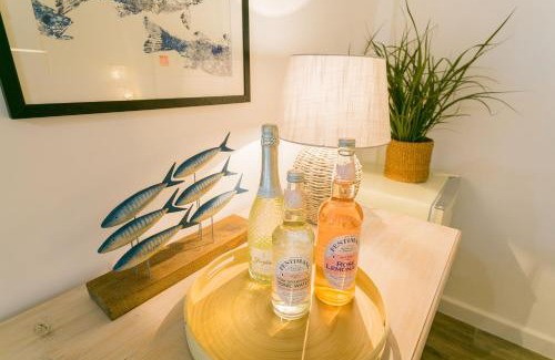 Llanddaniel Fab House | Ysgubor Wennol