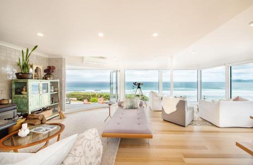 Eastern View House | Yumba - Beach Views on the Great Ocean Road