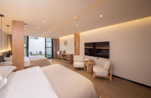 Shangri-La House | Yunlanli Mountainside Homestay