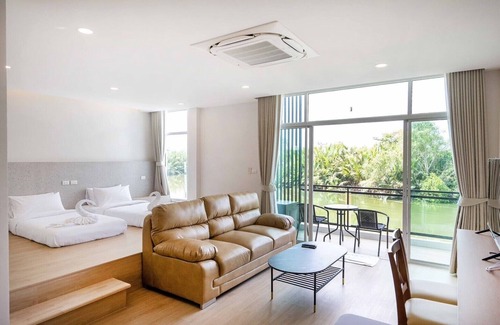 Samut Songkhram Hotel | Yunoya Riverside Villa